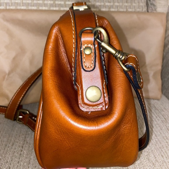 Patricia Nash Gracchi Handbag - Picture 4 of 7